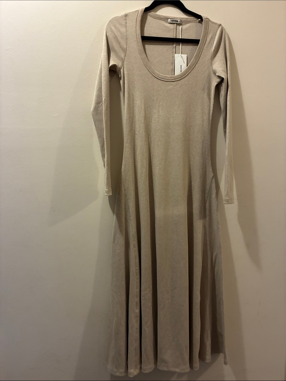 Buck Mason NWT - Long Sleeve Scoop Neck ribbed Maxi Dress in Beige - women’s med